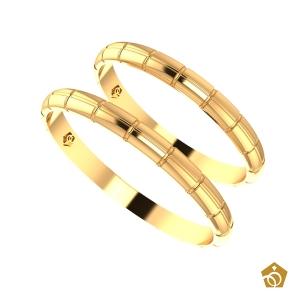 Par de Aliança Artística de Ouro Amarelo 18k - Frisos ornamentais